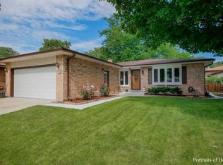 849 Wabash St, Carol Stream, IL 60188