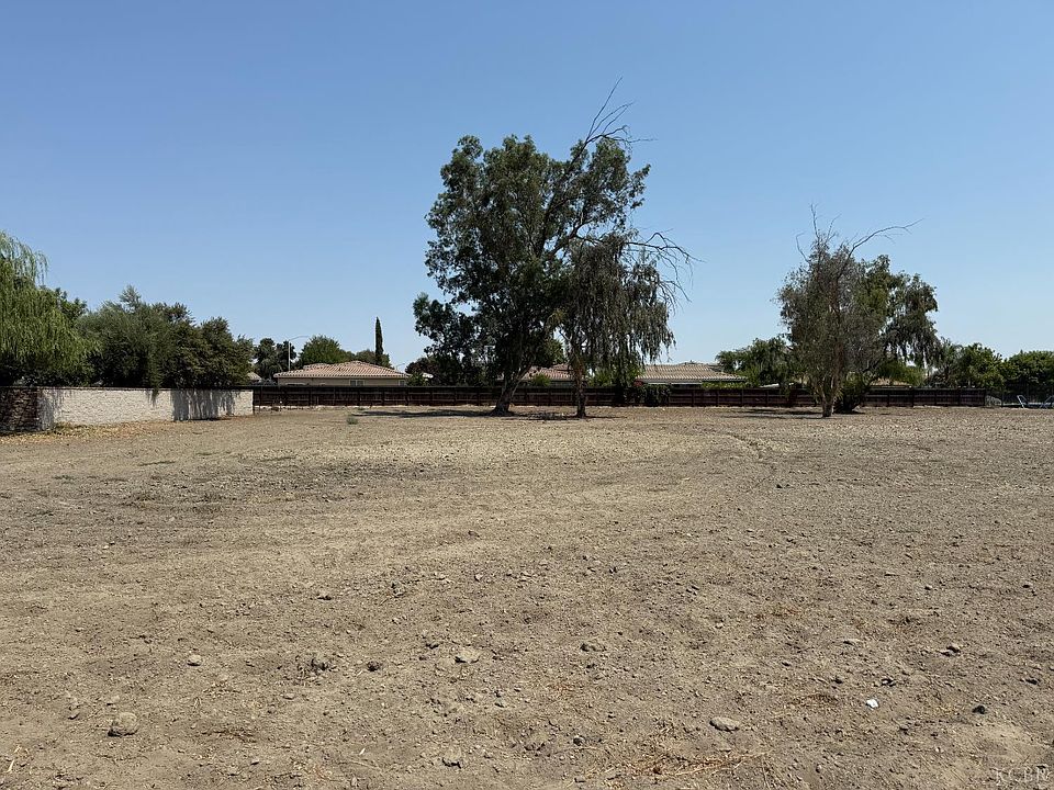 2nd image of 0 Orange Ave