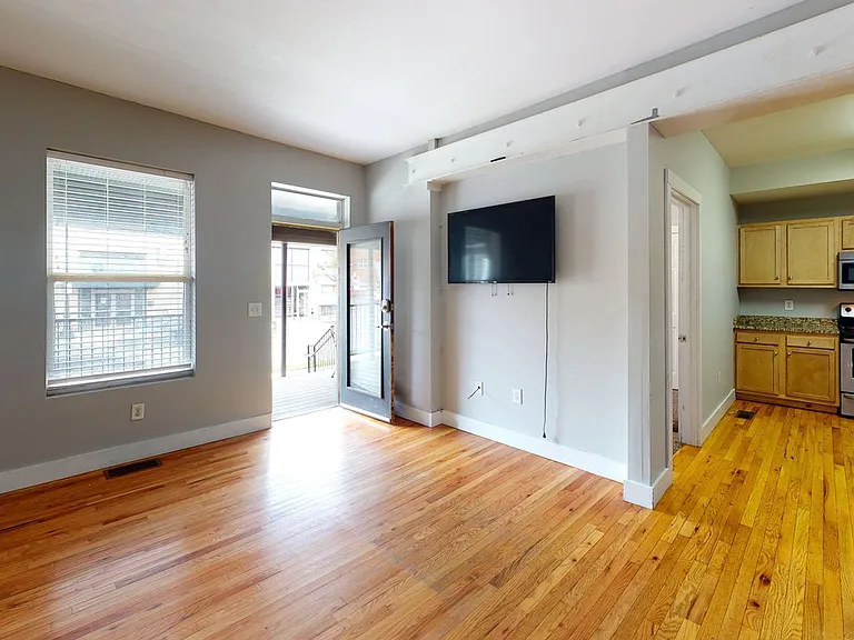22 Chittenden Ave — Photo 5