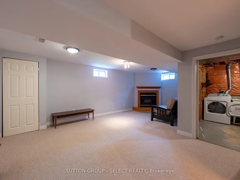 1144 Aldersbrook Rd — Photo 23