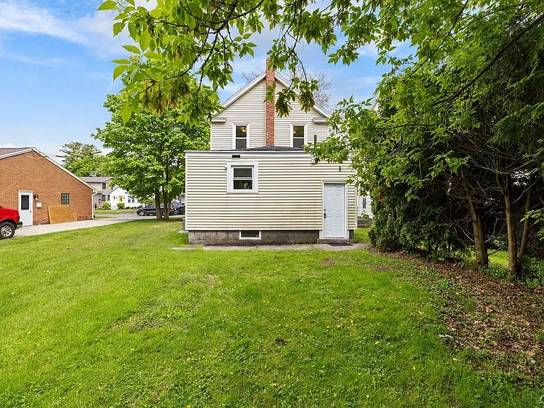 423 Wendell Ter — Photo 40