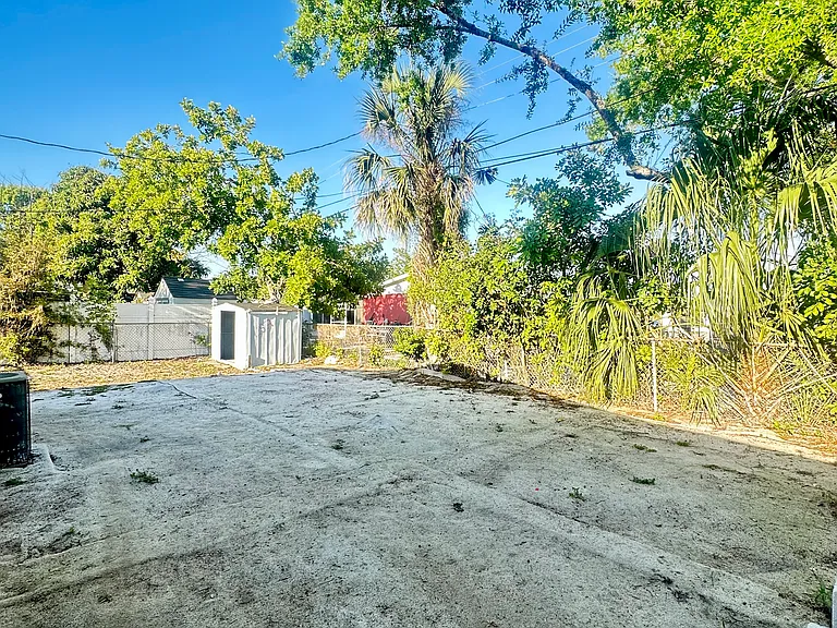 4717 Town N Country Blvd — Photo 20