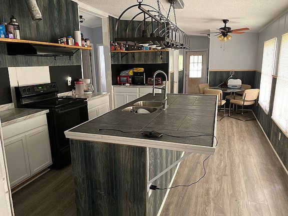 New kitchen with island