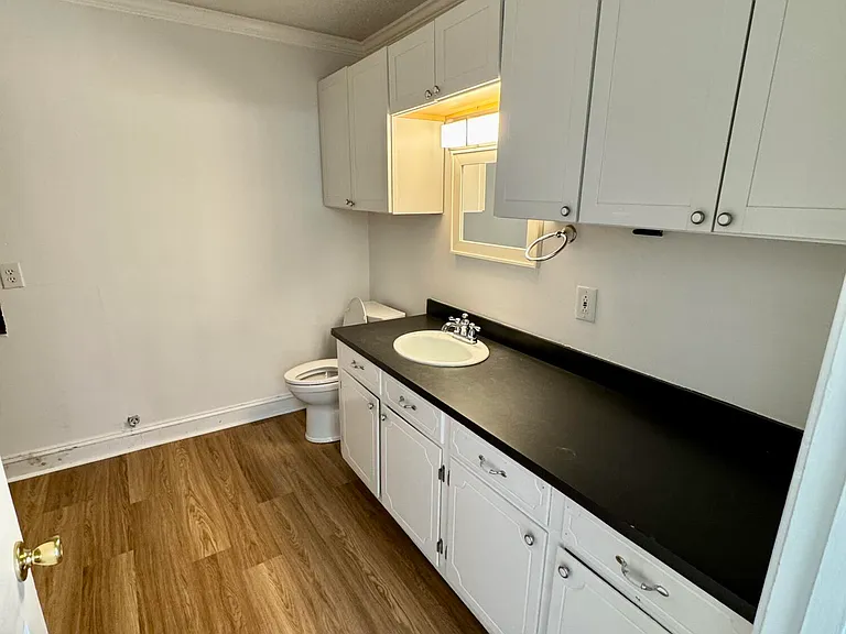 2112 Leon Dr — Photo 5
