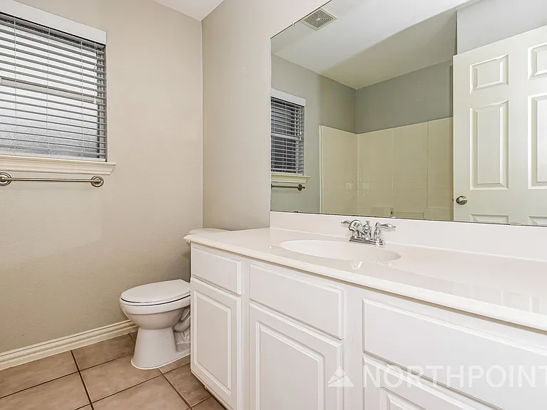 1204 Lost Valley Dr — Photo 14