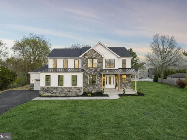 906 S Collegeville Rd, Phoenixville, PA 19460
