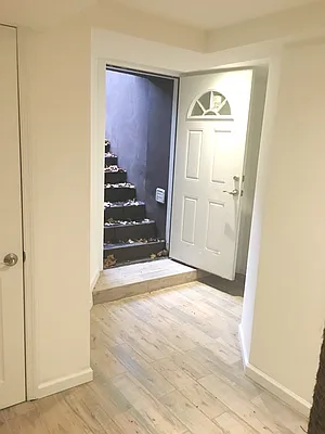 Rented by Kaden Realty | media 16