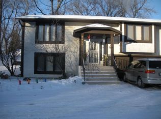 9460 Clubhouse Rd, Eden Prairie, MN 55347