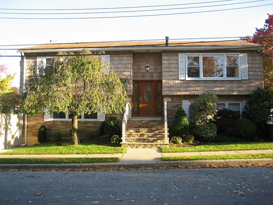 1st image of 93 Emmet Ave