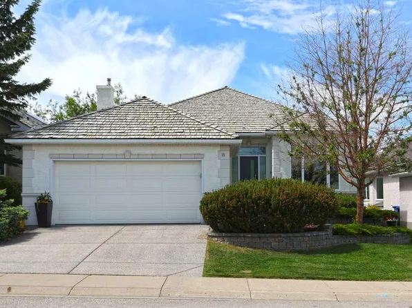 15 E Hampstead Rise NW, Calgary, AB T3A 6B4