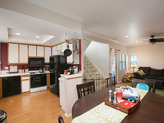 5th image of 10030 Scripps Vista Way Unit 55