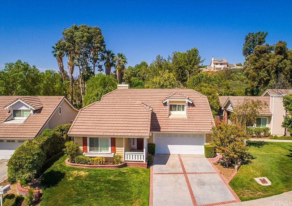 1st image of 23915 Whitfield Pl