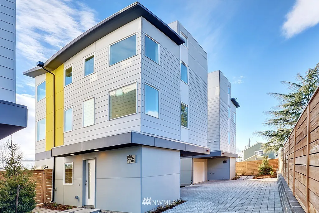 3 bed, 1648 sqft, $4,300 — Photo 1