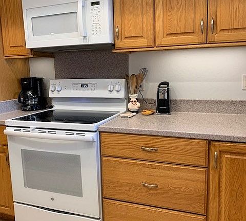 3rd image of 3142 Ponderosa Way