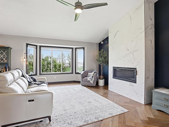 5th image of 46784 Valerie Pl