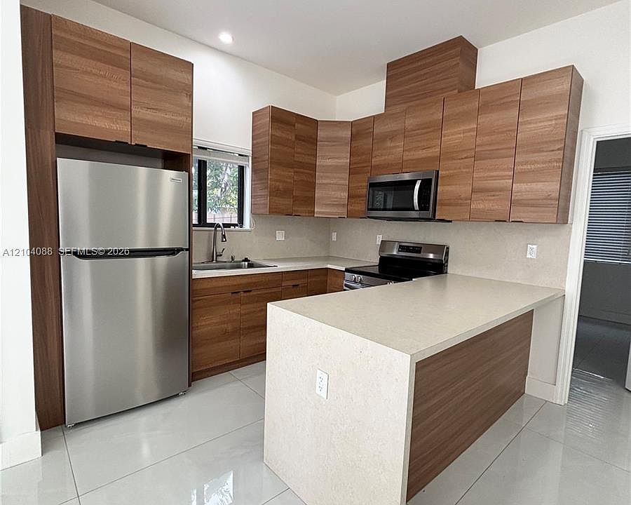 1st image of 5737 Cleveland St #1