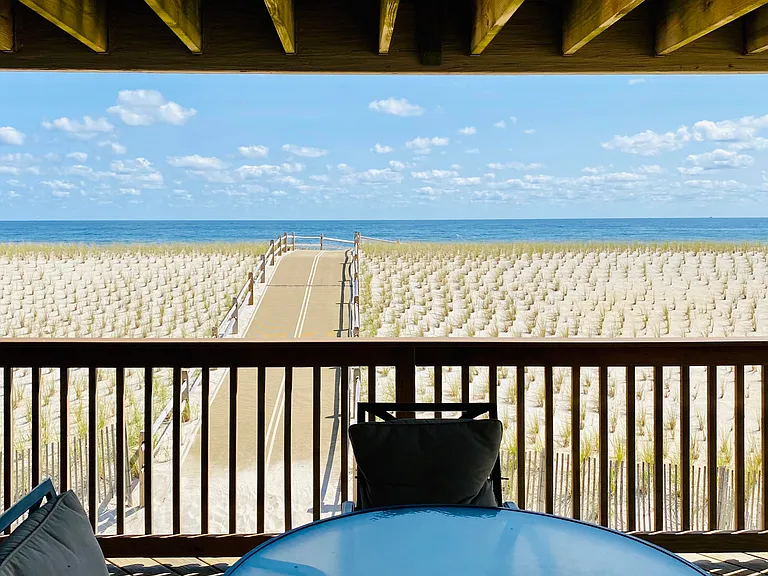 1926 Ocean Ave #14 — Photo 11