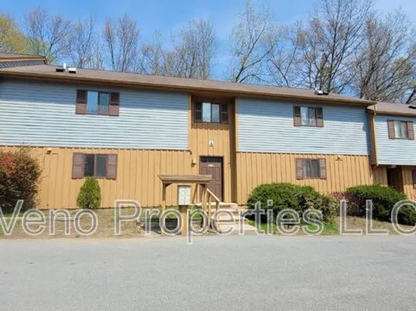40 McIntyre St, Fort Edward, NY