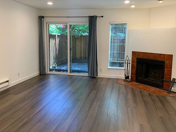5th image of 1275 Poplar Ave APT 105