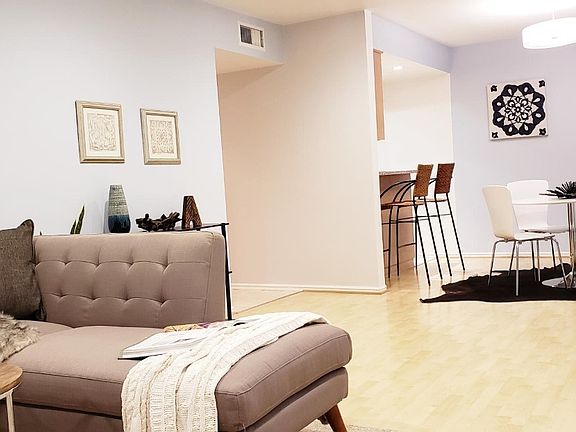 5th image of 6708 Hillpark Dr APT 203