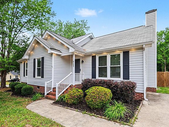 2nd image of 4125 Lodge Allen Ct