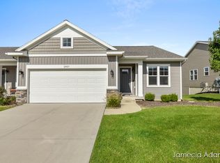 2907 Tributary Dr, Rockford, MI 49341