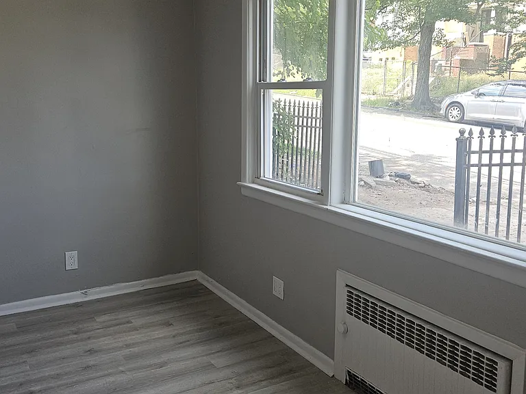 152 3rd Ave #2 — Photo 5