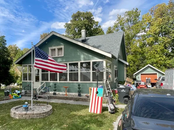 2708 W 25th St, Anderson, IN 46011
