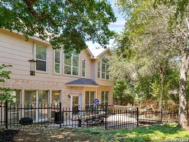 614 Cypress Trl — Photo 26