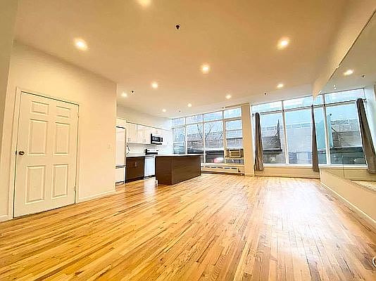 2nd image of 114 E 28th St #2AA