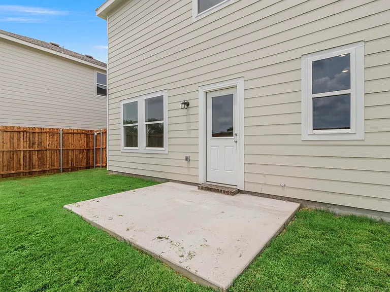 120 Waterhouse Lake Dr — Photo 16