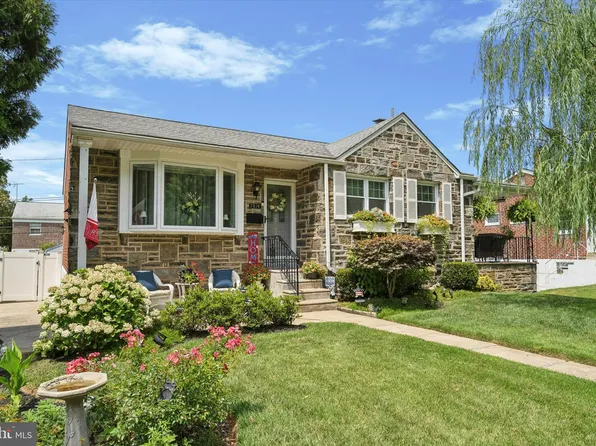 7814 Lexington Ave, Philadelphia, PA 19152