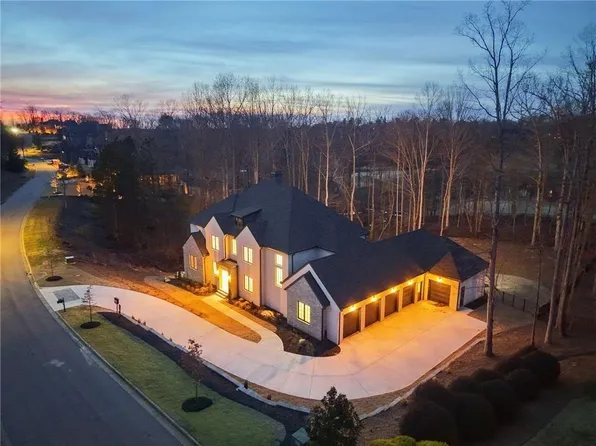 241 Traditions Dr, Alpharetta, GA 30004