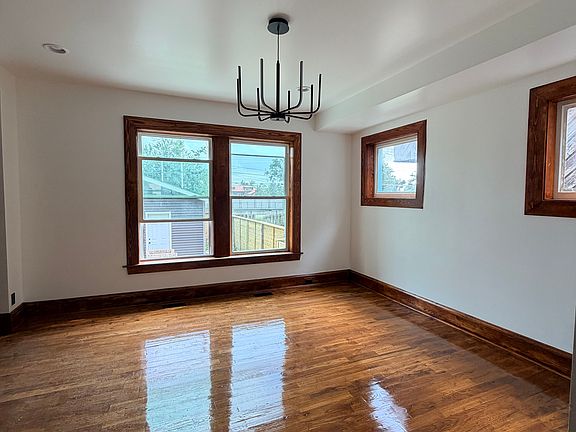 3rd image of 5856 Pershing Ave