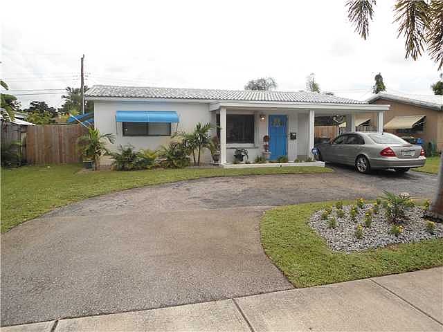 1st image of 4851 NE 6th Ave