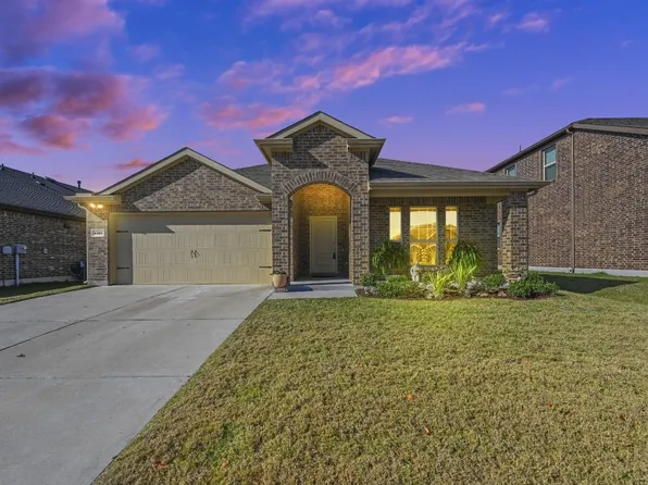 4101 Spur Trail Dr, Denton, TX 76208