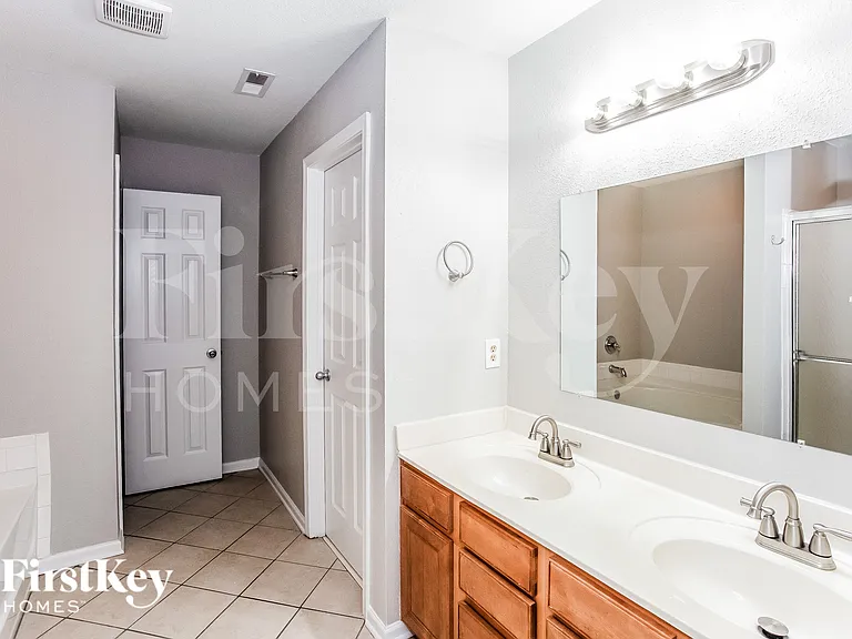 727 Sinclair Dr — Photo 13