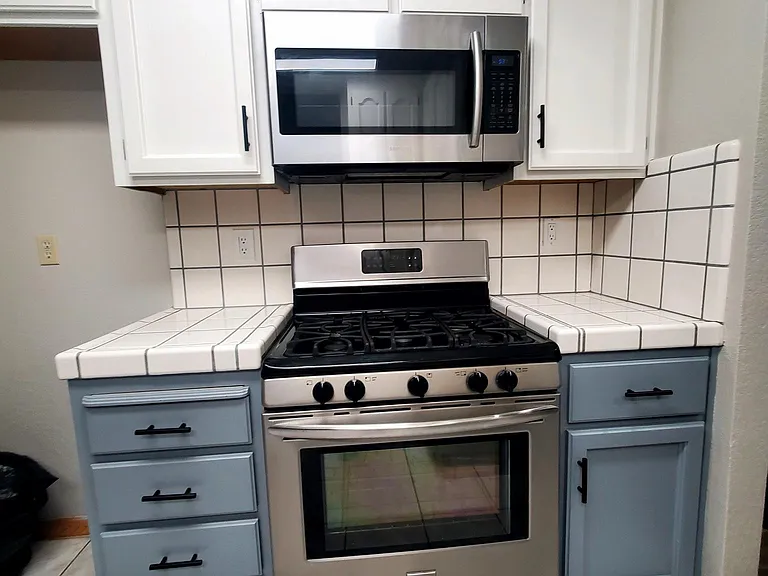 1012 Montgomery Ave — Photo 10