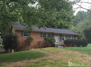 4 Crestview Ct, Arden, NC 28704