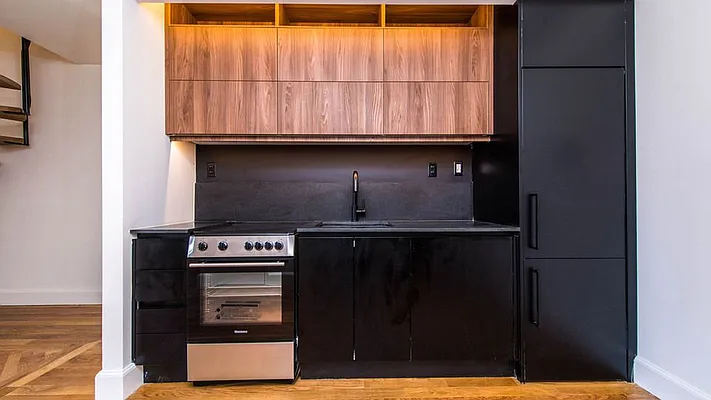 Rented by Nooklyn NYC LLC | media 125