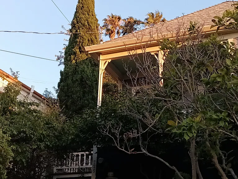 725 Alhambra St — Photo 27