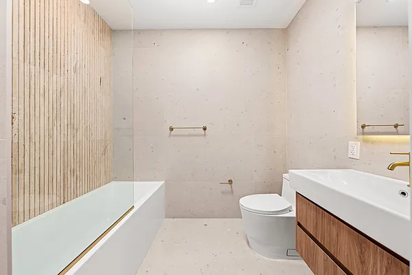 Rented by Nooklyn NYC LLC | media 8