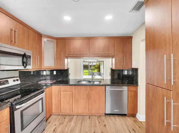 10723 NW 10th St S #Townhouse, Hollywood, FL 33026