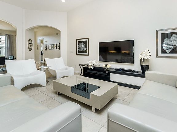 2nd image of 4079 Oaktree Dr #Id1249158p