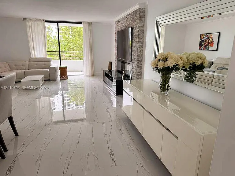 500 Three Islands Blvd #106 — Photo 11