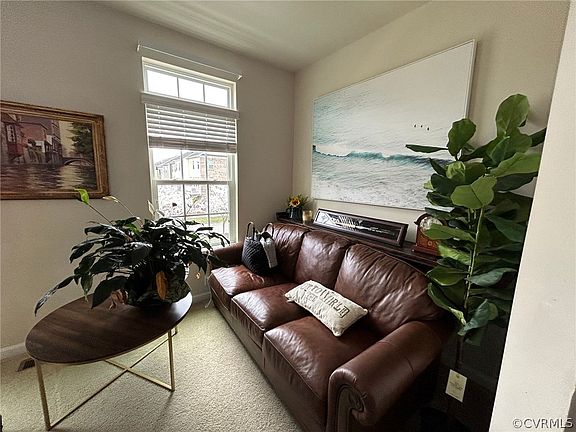 3rd image of 3908 Fish Pond Ln