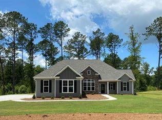 100 Diana Ct, Lagrange, GA 30241