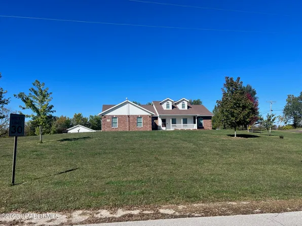 6304 Village Rd, Jefferson City, MO 65101