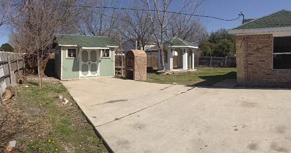 4th image of 530 Damon Dr