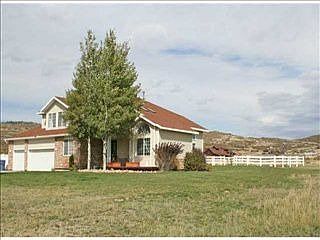 5th image of 541 Maple Dr
